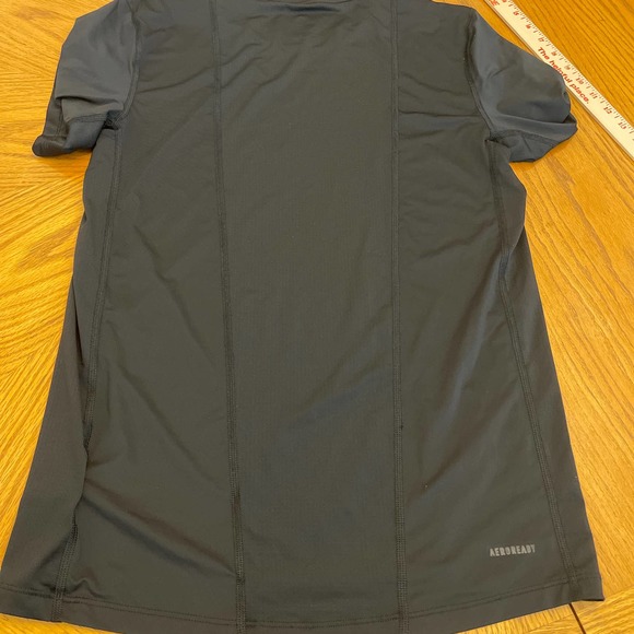 Adidas Sportwear Tshirt Techfit Men Sz M slightly used - Picture 6 of 7